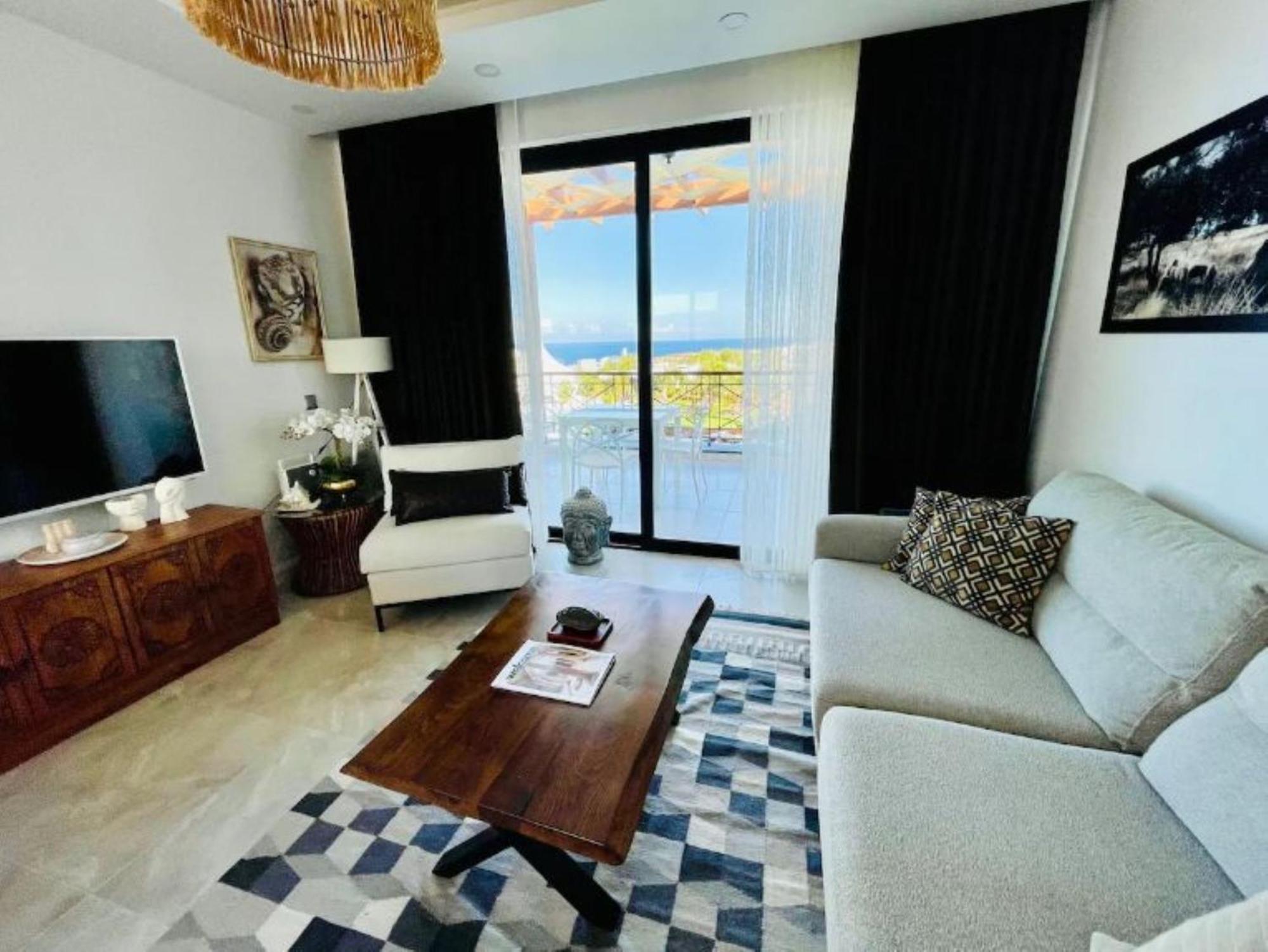 キレニアLuxurious Seafront Penthouseアパートメント エクステリア 写真